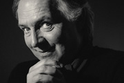 Rik Mayall snowman series