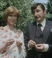 Butterflies. Image shows from L to R: Ria Parkinson (Wendy Craig), Leonard Dunn (Bruce Montague). Image credit: British Broadcasting Corporation. Butterflies. Image shows from L to R: Ria Parkinson (Wendy Craig), Leonard Dunn (Bruce Montague). Image credit: British Broadcasting Corporation.
