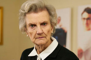friday dinner night cynthia goodman comedy rosalind knight grandma horrible 10pm channel funeral
