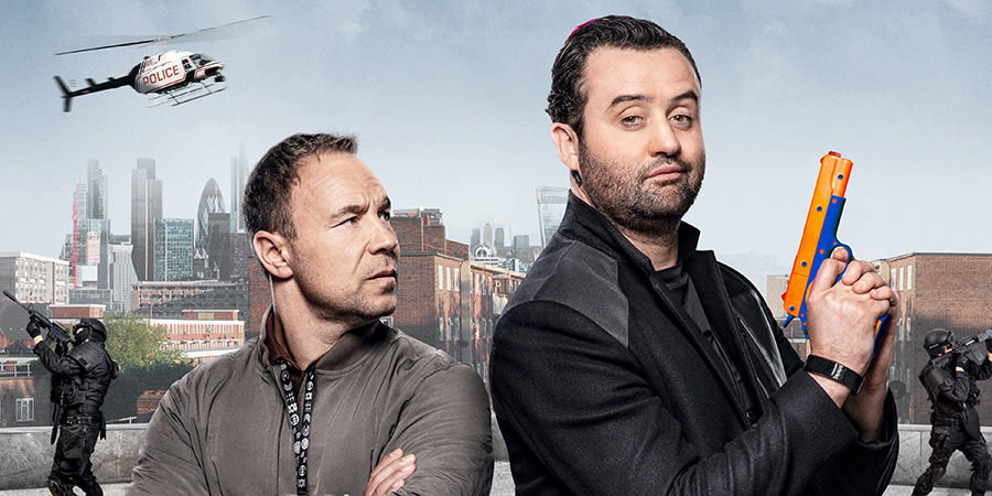 Code 404. Image shows from L to R: DI Roy Carver (Stephen Graham), DI John Major (Daniel Mays).
