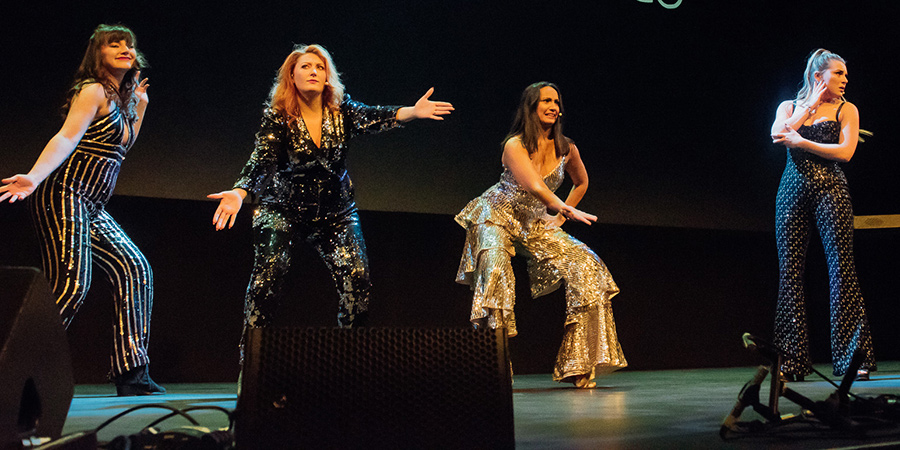 Musical Comedy Awards 2021. Flat & The Curves.