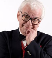 The Leicester Comedy Festival. Barry Cryer. Copyright: BBC. The Leicester Comedy Festival. Barry Cryer. Copyright: BBC.