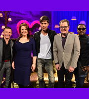 Alan Carr: Chatty Man. Image shows from L to R: Frankie Dettori, Ruth Jones, Enrique Iglesias, Alan Carr, William Adams. Copyright: Open Mike Productions. Alan Carr: Chatty Man. Image shows from L to R: Frankie Dettori, Ruth Jones, Enrique Iglesias, Alan Carr, William Adams. Copyright: Open Mike Productions.