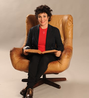 Crackanory. Ruby Wax. Copyright: Tiger Aspect Productions. Crackanory. Ruby Wax. Copyright: Tiger Aspect Productions.