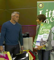 Episodes. Image shows from L to R: Matt LeBlanc (Matt LeBlanc), Beverly Lincoln (Tamsin Greig). Copyright: Hat Trick Productions / BBC. Episodes. Image shows from L to R: Matt LeBlanc (Matt LeBlanc), Beverly Lincoln (Tamsin Greig). Copyright: Hat Trick Productions / BBC.