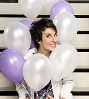 Green Wing. Caroline Todd (Tamsin Greig). Copyright: Talkback Productions. Green Wing. Caroline Todd (Tamsin Greig). Copyright: Talkback Productions.