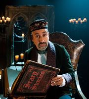 Horrible Histories. Vincenzo Larfoff (David Baddiel). Copyright: Lion Television / Citrus Television. Horrible Histories. Vincenzo Larfoff (David Baddiel). Copyright: Lion Television / Citrus Television.