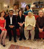 The Kumars. Image shows from L to R: Kay Burley, Sanjeev (Sanjeev Bhaskar), Ashwin (Vincent Ebrahim), Elizabeth McGovern, Hawney (Harvey Virdi), Ummi (Meera Syal), Harry Shearer. Copyright: Hat Trick Productions / Avatar. The Kumars. Image shows from L to R: Kay Burley, Sanjeev (Sanjeev Bhaskar), Ashwin (Vincent Ebrahim), Elizabeth McGovern, Hawney (Harvey Virdi), Ummi (Meera Syal), Harry Shearer. Copyright: Hat Trick Productions / Avatar.