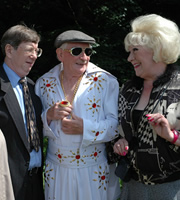 Last Of The Summer Wine. Image shows from L to R: Barry Wilkinson (Mike Grady), Howard Sibshaw (Robert Fyfe), Marina (Jean Fergusson). Copyright: BBC. Last Of The Summer Wine. Image shows from L to R: Barry Wilkinson (Mike Grady), Howard Sibshaw (Robert Fyfe), Marina (Jean Fergusson). Copyright: BBC.