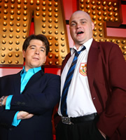 Michael McIntyre's Comedy Roadshow. Image shows from L to R: Michael McIntyre, Al Murray. Copyright: Open Mike Productions. Michael McIntyre's Comedy Roadshow. Image shows from L to R: Michael McIntyre, Al Murray. Copyright: Open Mike Productions.