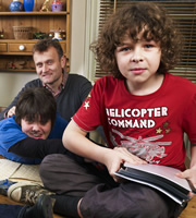 Outnumbered. Image shows from L to R: Jake (Tyger Drew-Honey), Pete (Hugh Dennis), Ben (Daniel Roche). Copyright: Hat Trick Productions. Outnumbered. Image shows from L to R: Jake (Tyger Drew-Honey), Pete (Hugh Dennis), Ben (Daniel Roche). Copyright: Hat Trick Productions.