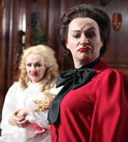 Psychobitches. Image shows from L to R: Bette Davis (Frances Barber), Joan Crawford (Mark Gatiss). Copyright: Tiger Aspect Productions. Psychobitches. Image shows from L to R: Bette Davis (Frances Barber), Joan Crawford (Mark Gatiss). Copyright: Tiger Aspect Productions.
