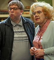 Psychoville. Image shows from L to R: David Sowerbutts (Steve Pemberton), Maureen Sowerbutts (Reece Shearsmith). Copyright: BBC. Psychoville. Image shows from L to R: David Sowerbutts (Steve Pemberton), Maureen Sowerbutts (Reece Shearsmith). Copyright: BBC.