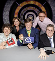 QI. Image shows from L to R: Alan Davies, Liza Tarbuck, Stephen Fry, Sean Lock, Phill Jupitus. Copyright: TalkbackThames. QI. Image shows from L to R: Alan Davies, Liza Tarbuck, Stephen Fry, Sean Lock, Phill Jupitus. Copyright: TalkbackThames.