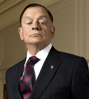 The Royal Bodyguard. Captain Guy Hubble (David Jason). Copyright: Hat Trick Productions / Busby Productions. The Royal Bodyguard. Captain Guy Hubble (David Jason). Copyright: Hat Trick Productions / Busby Productions.