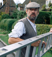 The Vicar Of Dibley. Owen Newitt (Roger Lloyd Pack). Copyright: Tiger Aspect Productions. The Vicar Of Dibley. Owen Newitt (Roger Lloyd Pack). Copyright: Tiger Aspect Productions.