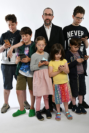 Ashley Blaker: 6.5 Children. Copyright: Steve Ullathorne. Ashley Blaker: 6.5 Children. Copyright: Steve Ullathorne.