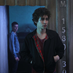 Misfits. Image shows from L to R: Jamie (Sam Keeley), Nathan (Robert Sheehan). Copyright: Clerkenwell Films. Misfits. Image shows from L to R: Jamie (Sam Keeley), Nathan (Robert Sheehan). Copyright: Clerkenwell Films.