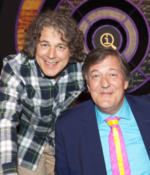 QI. Image shows from L to R: Alan Davies, Stephen Fry. Copyright: TalkbackThames. QI. Image shows from L to R: Alan Davies, Stephen Fry. Copyright: TalkbackThames.