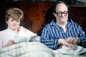 Fresh Fields. Image shows from L to R: Hester Fields (Julia McKenzie), William Fields (Anton Rodgers). Copyright: Thames Television. Fresh Fields. Image shows from L to R: Hester Fields (Julia McKenzie), William Fields (Anton Rodgers). Copyright: Thames Television.