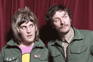 The Mighty Boosh. Image shows from L to R: Vince Noir (Noel Fielding), Howard Moon (Julian Barratt). Copyright: Baby Cow Productions. The Mighty Boosh. Image shows from L to R: Vince Noir (Noel Fielding), Howard Moon (Julian Barratt). Copyright: Baby Cow Productions.