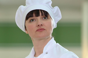 Trollied. Sharon (Jo Enright). Copyright: Roughcut Television. Trollied. Sharon (Jo Enright). Copyright: Roughcut Television.