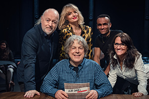 Alan Davies: As Yet Untitled. Image shows from L to R: Bill Bailey, Morgana Robinson, Alan Davies, Munya Chawawa, Nina Conti. Copyright: Phil McIntyre Entertainment. Alan Davies: As Yet Untitled. Image shows from L to R: Bill Bailey, Morgana Robinson, Alan Davies, Munya Chawawa, Nina Conti. Copyright: Phil McIntyre Entertainment.