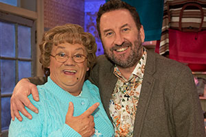 All Round To Mrs. Brown's. Image shows from L to R: Mrs Brown (Brendan O'Carroll), Lee Mack. All Round To Mrs. Brown's. Image shows from L to R: Mrs Brown (Brendan O'Carroll), Lee Mack.