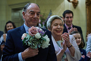 Breeders. Image shows from L to R: Jim (Alun Armstrong), Jackie (Joanna Bacon). Copyright: Avalon Television. Breeders. Image shows from L to R: Jim (Alun Armstrong), Jackie (Joanna Bacon). Copyright: Avalon Television.