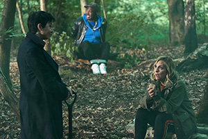 Hitmen. Image shows from L to R: Fran (Sue Perkins), The Bouncer (Anthony Adjekum), Jamie (Mel Giedroyc). Copyright: Tiger Aspect Productions. Hitmen. Image shows from L to R: Fran (Sue Perkins), The Bouncer (Anthony Adjekum), Jamie (Mel Giedroyc). Copyright: Tiger Aspect Productions.