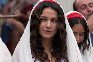 Plebs. Ursula (Michelle Keegan). Copyright: RISE Films. Plebs. Ursula (Michelle Keegan). Copyright: RISE Films.