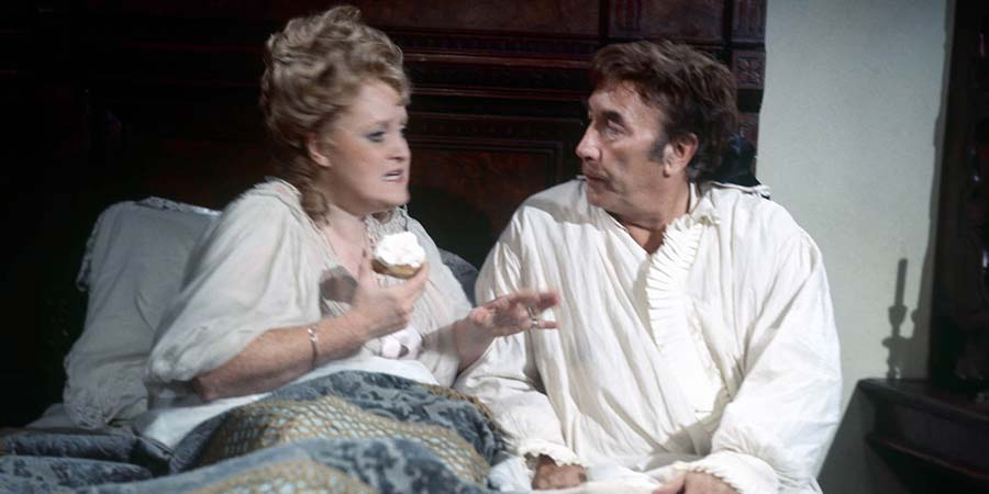 A Touch Of The Casanovas. Image shows from L to R: Clementina (Patsy Rowlands), Fransisco (Frankie Howerd). Copyright: Thames Television. A Touch Of The Casanovas. Image shows from L to R: Clementina (Patsy Rowlands), Fransisco (Frankie Howerd). Copyright: Thames Television.