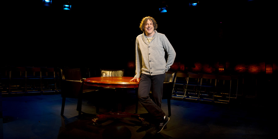 Alan Davies: As Yet Untitled. Alan Davies. Alan Davies: As Yet Untitled. Alan Davies.