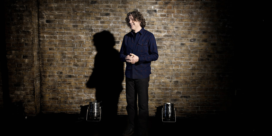 Alan Davies: As Yet Untitled. Alan Davies. Alan Davies: As Yet Untitled. Alan Davies.