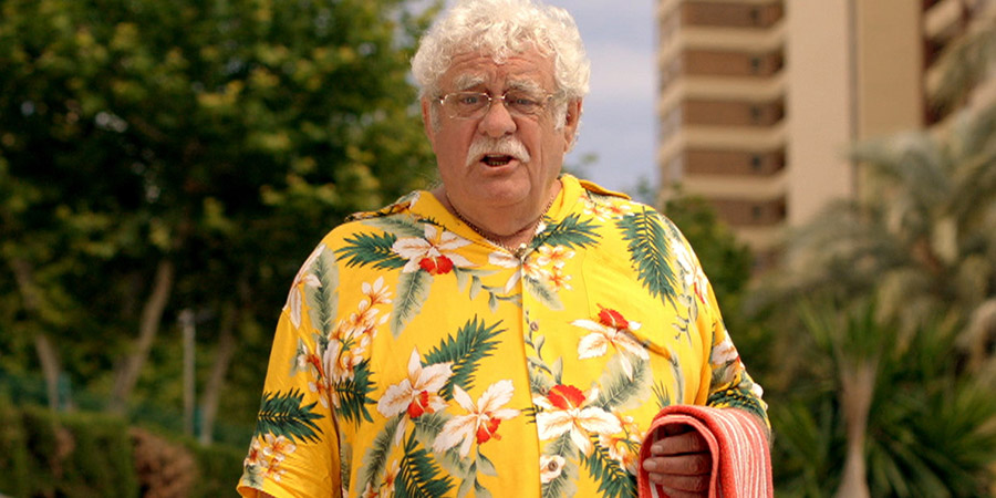 Benidorm. Eddie Dawson (Bobby Knutt). Copyright: Tiger Aspect Productions. Benidorm. Eddie Dawson (Bobby Knutt). Copyright: Tiger Aspect Productions.
