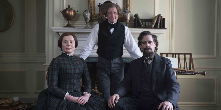Urban Myths: Bleak House Guest. Image shows from L to R: Catherine (Monica Dolan), Hans Christian Andersen (Ian Hart), Charles Dickens (Stephen Mangan). Urban Myths: Bleak House Guest. Image shows from L to R: Catherine (Monica Dolan), Hans Christian Andersen (Ian Hart), Charles Dickens (Stephen Mangan).