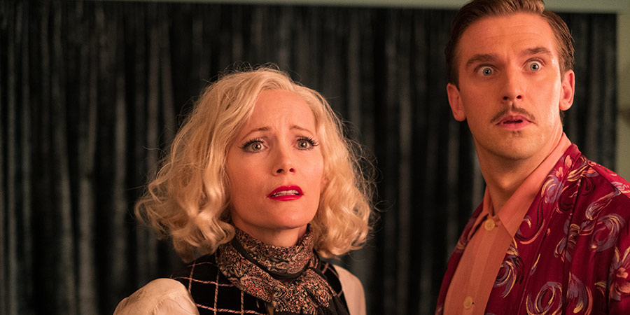 Blithe Spirit. Image shows from L to R: Elvira (Leslie Mann), Charles (Dan Stevens). Copyright: STUDIOCANAL. Blithe Spirit. Image shows from L to R: Elvira (Leslie Mann), Charles (Dan Stevens). Copyright: STUDIOCANAL.