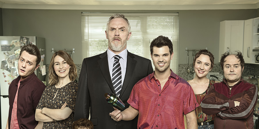 Cuckoo. Image shows from L to R: Dylan (Tyger Drew-Honey), Lorna (Helen Baxendale), Ken (Greg Davies), Dale (Taylor Lautner), Rachel (Esther Smith), Steve (Kenneth Collard). Copyright: Roughcut Television. Cuckoo. Image shows from L to R: Dylan (Tyger Drew-Honey), Lorna (Helen Baxendale), Ken (Greg Davies), Dale (Taylor Lautner), Rachel (Esther Smith), Steve (Kenneth Collard). Copyright: Roughcut Television.