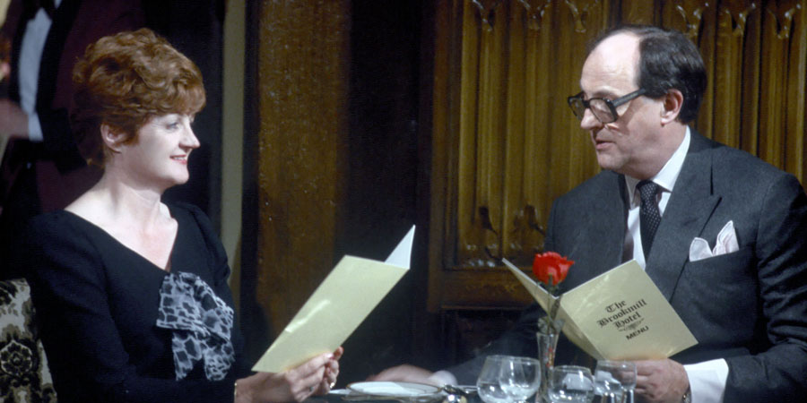 Fresh Fields. Image shows from L to R: Hester Fields (Julia McKenzie), William Fields (Anton Rodgers). Copyright: Thames Television. Fresh Fields. Image shows from L to R: Hester Fields (Julia McKenzie), William Fields (Anton Rodgers). Copyright: Thames Television.