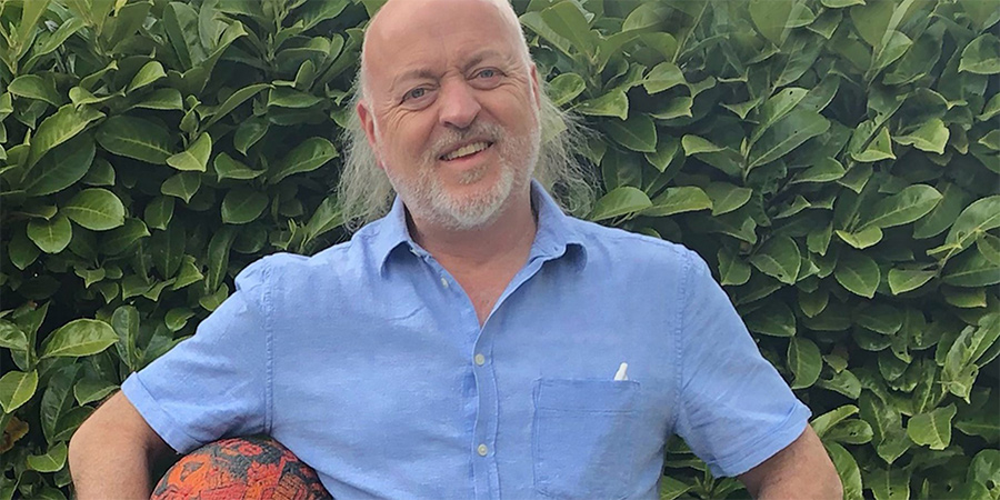 Hennikay. Guy (Bill Bailey). Copyright: CPL Productions. Hennikay. Guy (Bill Bailey). Copyright: CPL Productions.