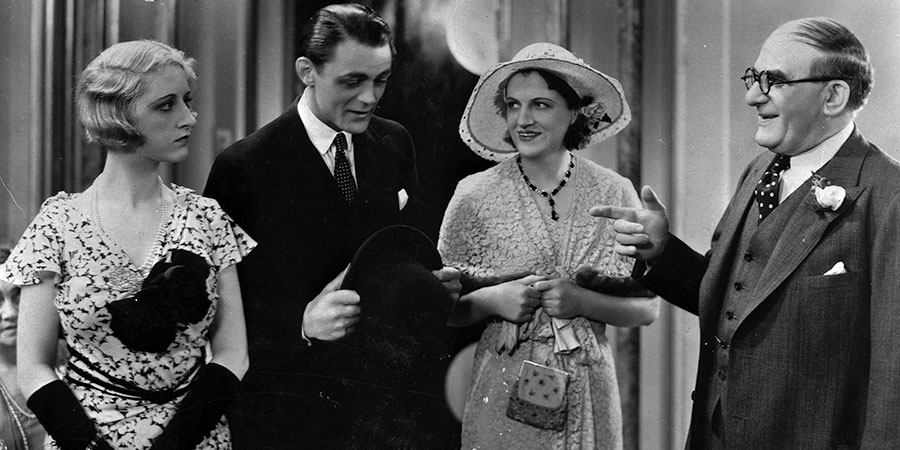 Looking On The Bright Side. Image shows from L to R: Josie Joy (Wyn Richmond), Laurie (Richard Dolman), Gracie (Gracie Fields), Oscar Schultz (Julian Rose). Looking On The Bright Side. Image shows from L to R: Josie Joy (Wyn Richmond), Laurie (Richard Dolman), Gracie (Gracie Fields), Oscar Schultz (Julian Rose).