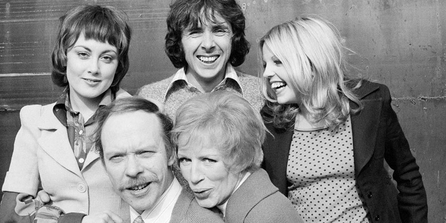 Man About The House. Image shows from L to R: Chrissy Plummer (Paula Wilcox), George Roper (Brian Murphy), Mildred Roper (Yootha Joyce), Robin Tripp (Richard O'Sullivan), Jo (Sally Thomsett). Copyright: Hammer Film Productions. Man About The House. Image shows from L to R: Chrissy Plummer (Paula Wilcox), George Roper (Brian Murphy), Mildred Roper (Yootha Joyce), Robin Tripp (Richard O'Sullivan), Jo (Sally Thomsett). Copyright: Hammer Film Productions.