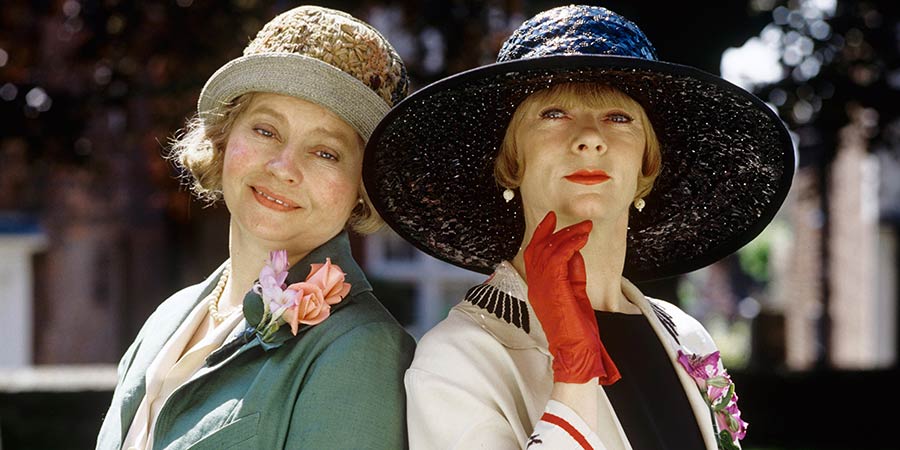 Mapp & Lucia. Image shows from L to R: Mapp (Prunella Scales), Lucia (Geraldine McEwan). Copyright: London Weekend Television / Rex. Mapp & Lucia. Image shows from L to R: Mapp (Prunella Scales), Lucia (Geraldine McEwan). Copyright: London Weekend Television / Rex.
