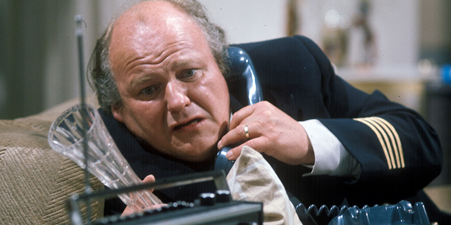 Naught For Thy Comfort. Richard Burton (Roy Kinnear). Copyright: Yorkshire Television. Naught For Thy Comfort. Richard Burton (Roy Kinnear). Copyright: Yorkshire Television.