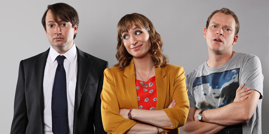 Peep Show. Image shows from L to R: Mark Corrigan (David Mitchell), Dobby (Isy Suttie), Jeremy Usbourne (Robert Webb). Copyright: Objective Productions. Peep Show. Image shows from L to R: Mark Corrigan (David Mitchell), Dobby (Isy Suttie), Jeremy Usbourne (Robert Webb). Copyright: Objective Productions.