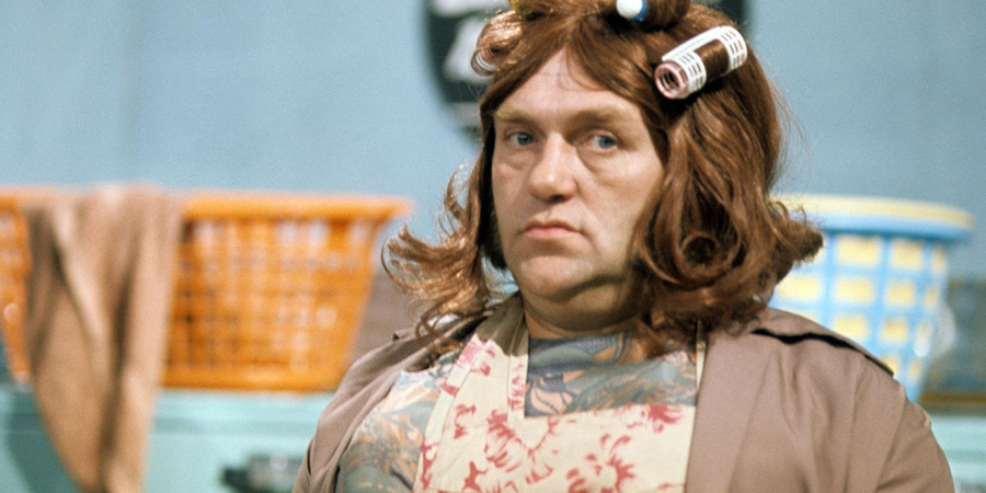 Sez Les. Les Dawson. Copyright: Yorkshire Television. Sez Les. Les Dawson. Copyright: Yorkshire Television.