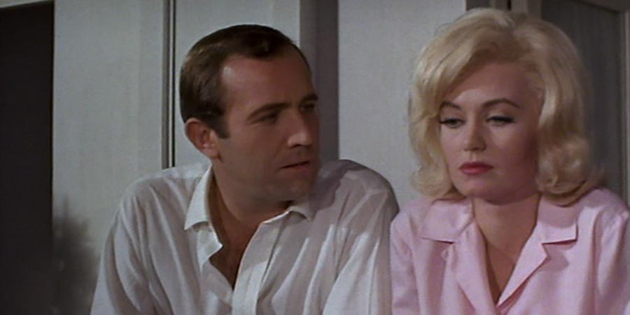 The Beauty Jungle. Image shows from L to R: Don Mackenzie (Ian Hendry), Shirley Freeman (Janette Scott). Copyright: Rank Organisation. The Beauty Jungle. Image shows from L to R: Don Mackenzie (Ian Hendry), Shirley Freeman (Janette Scott). Copyright: Rank Organisation.