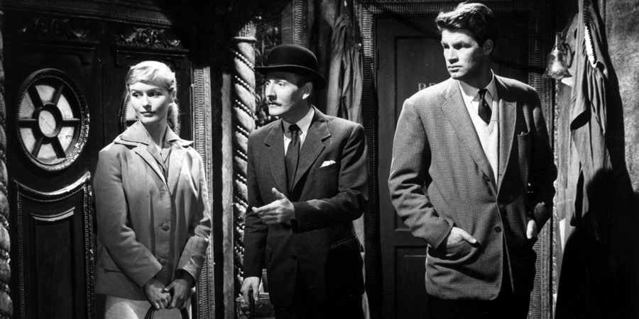 The Smallest Show On Earth. Image shows from L to R: Jean Spenser (Virginia McKenna), Robin Carter (Leslie Phillips), Matt Spenser (Bill Travers). The Smallest Show On Earth. Image shows from L to R: Jean Spenser (Virginia McKenna), Robin Carter (Leslie Phillips), Matt Spenser (Bill Travers).
