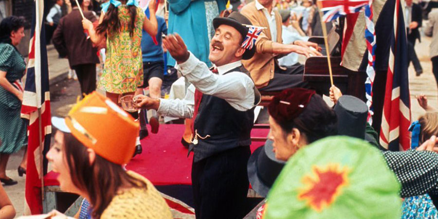 Till Death Us Do Part. Alf Garnett (Warren Mitchell). Copyright: Associated London Films Limited. Till Death Us Do Part. Alf Garnett (Warren Mitchell). Copyright: Associated London Films Limited.