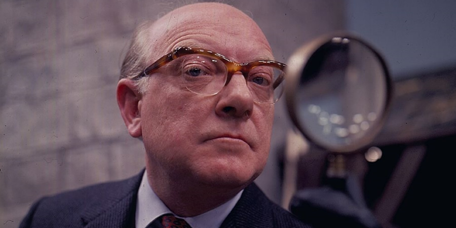 Turn Out The Lights. Leonard Swindley (Arthur Lowe). Copyright: Granada Television. Turn Out The Lights. Leonard Swindley (Arthur Lowe). Copyright: Granada Television.